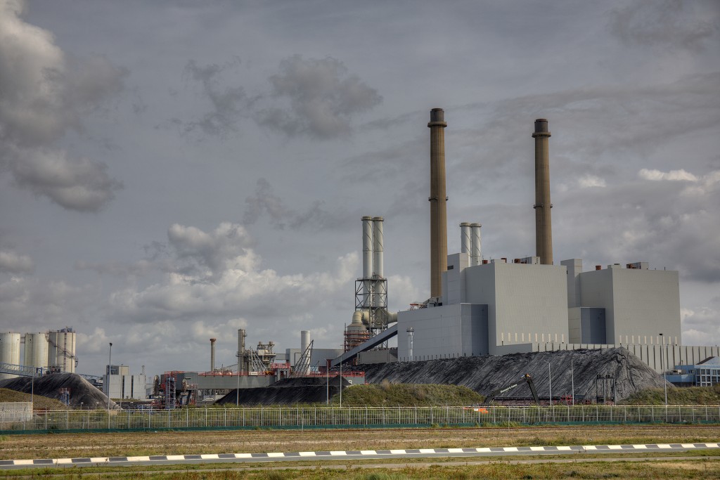 industrie europoort botlek rotterdam hdr haven industriegebied centrale maasvlakte energie opslag overslag